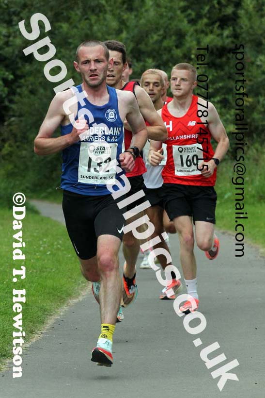 Mens Sunderland 5k (Inc. NE and NCAA Champs), Silksworth, Sunderland, Thursday, July 22nd. Photo: David T. Hewitson/Sports for All Pics